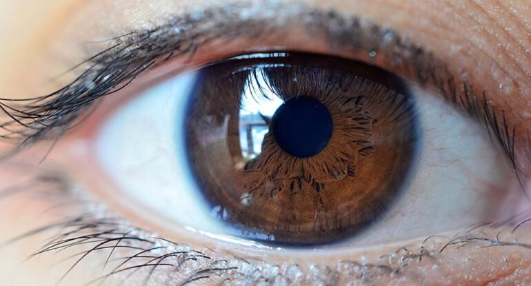 Stock-EyeClose-shut.jpg Stock-EyeClose-shut.jpg